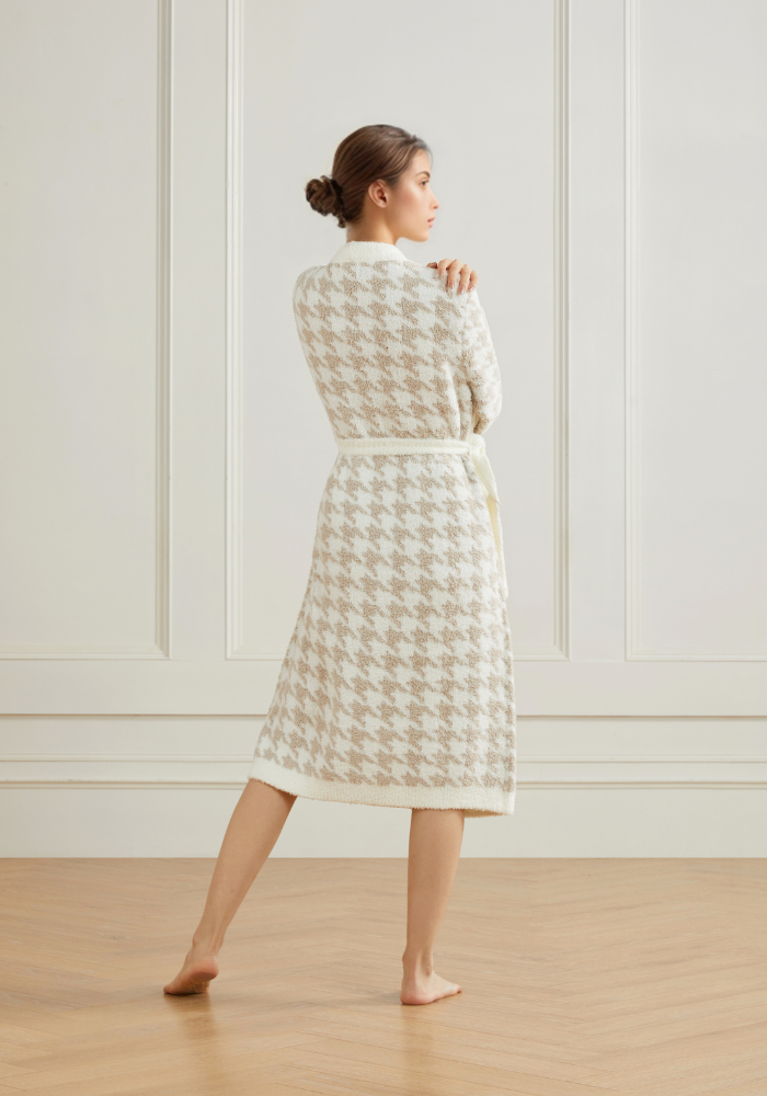 Houndstooth Buttery Robe