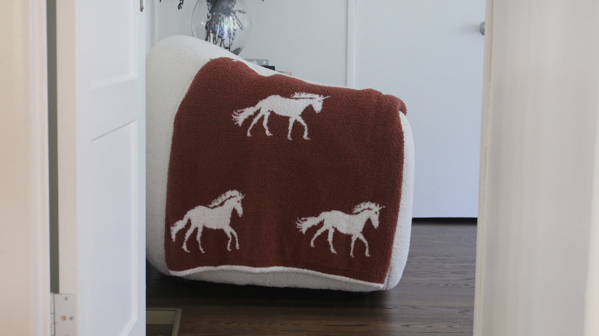 Stallion & Mare Buttery Blanket
