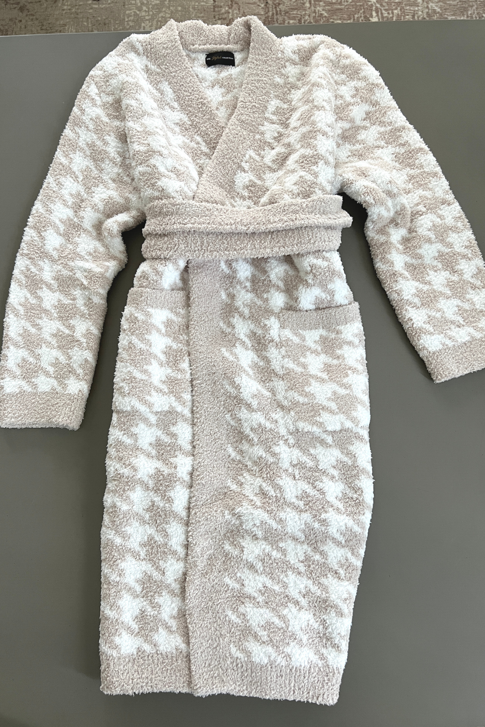 Houndstooth Buttery Robe