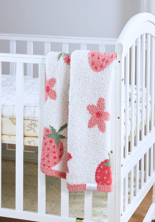 Strawberry + Daisy Buttery Blanket- Childrens