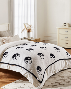 Ying Yang Buttery Blanket