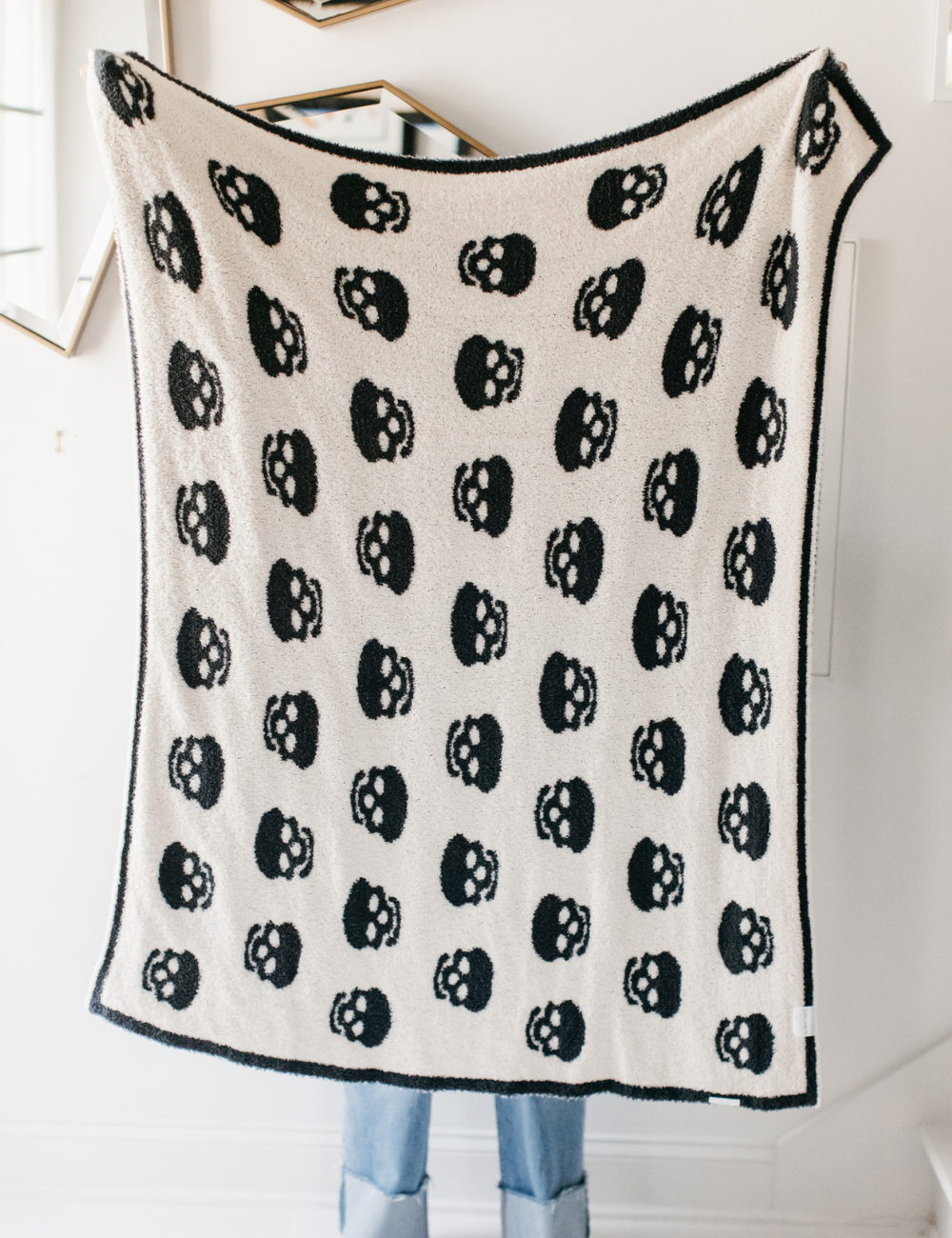 TSC X Tia Booth : Skulls Buttery Blanket