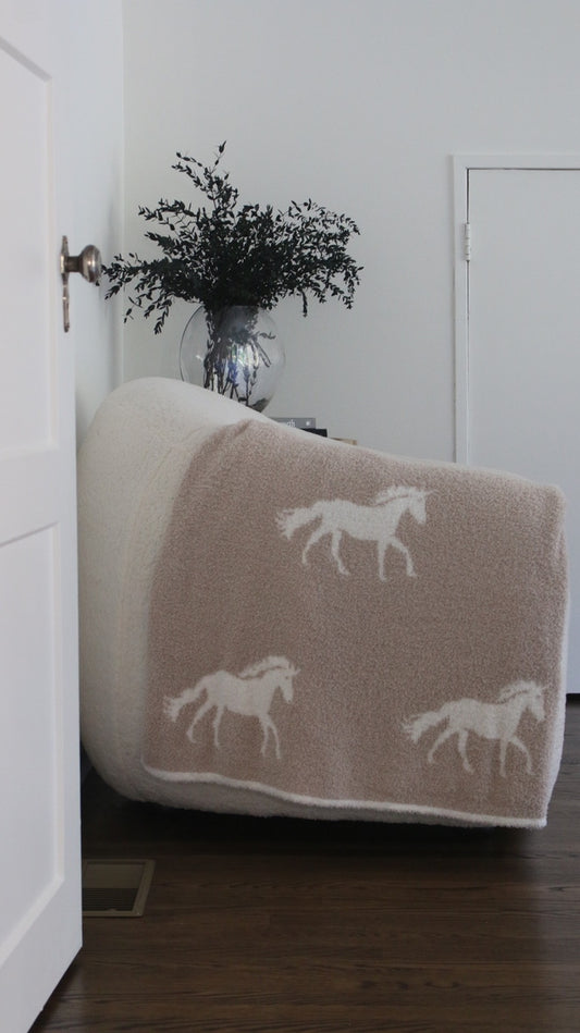 Stallion & Mare Buttery Blanket