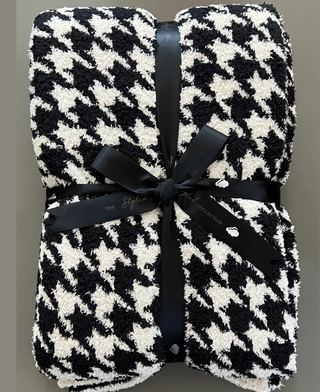 Houndstooth Buttery Blanket